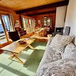 92 Grand Familial 8 Pax Gryon