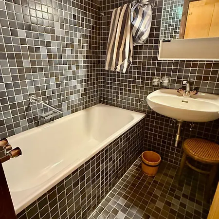 92 Grand Familial 8 Pax Chalet Gryon