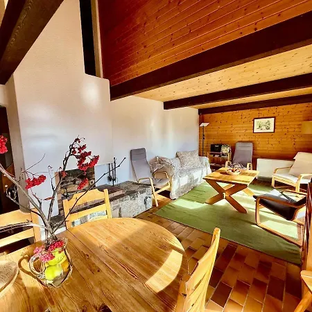 92 Grand Familial 8 Pax Chalet *